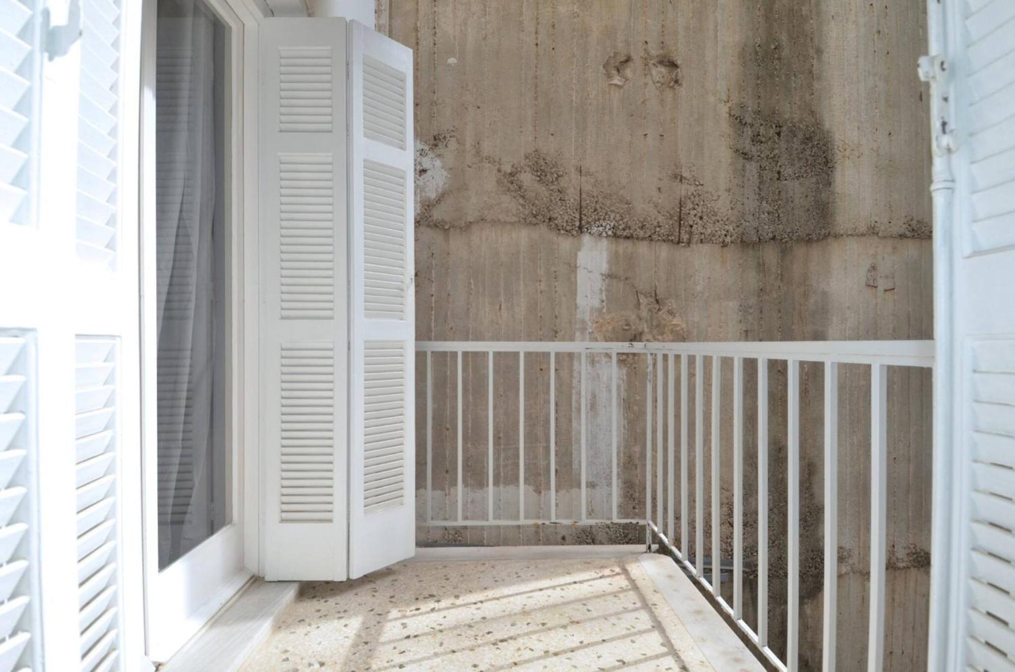 A Cozy Minimal Apartment At Koukaki, Dimitrako... Athén Kültér fotó